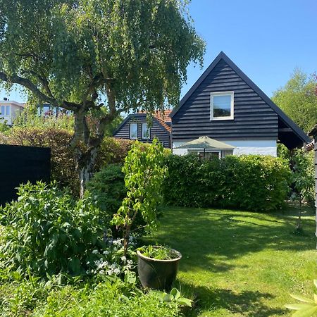 Tiny House De Oude Berg Villa Bergen Bagian luar foto