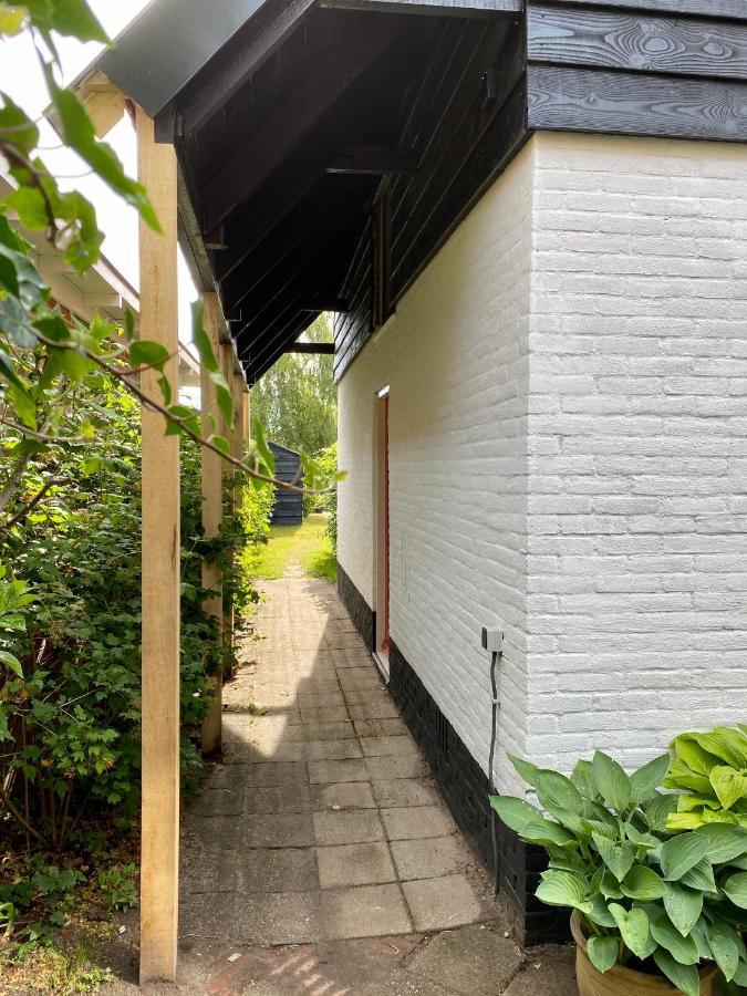 Tiny House De Oude Berg Villa Bergen Bagian luar foto