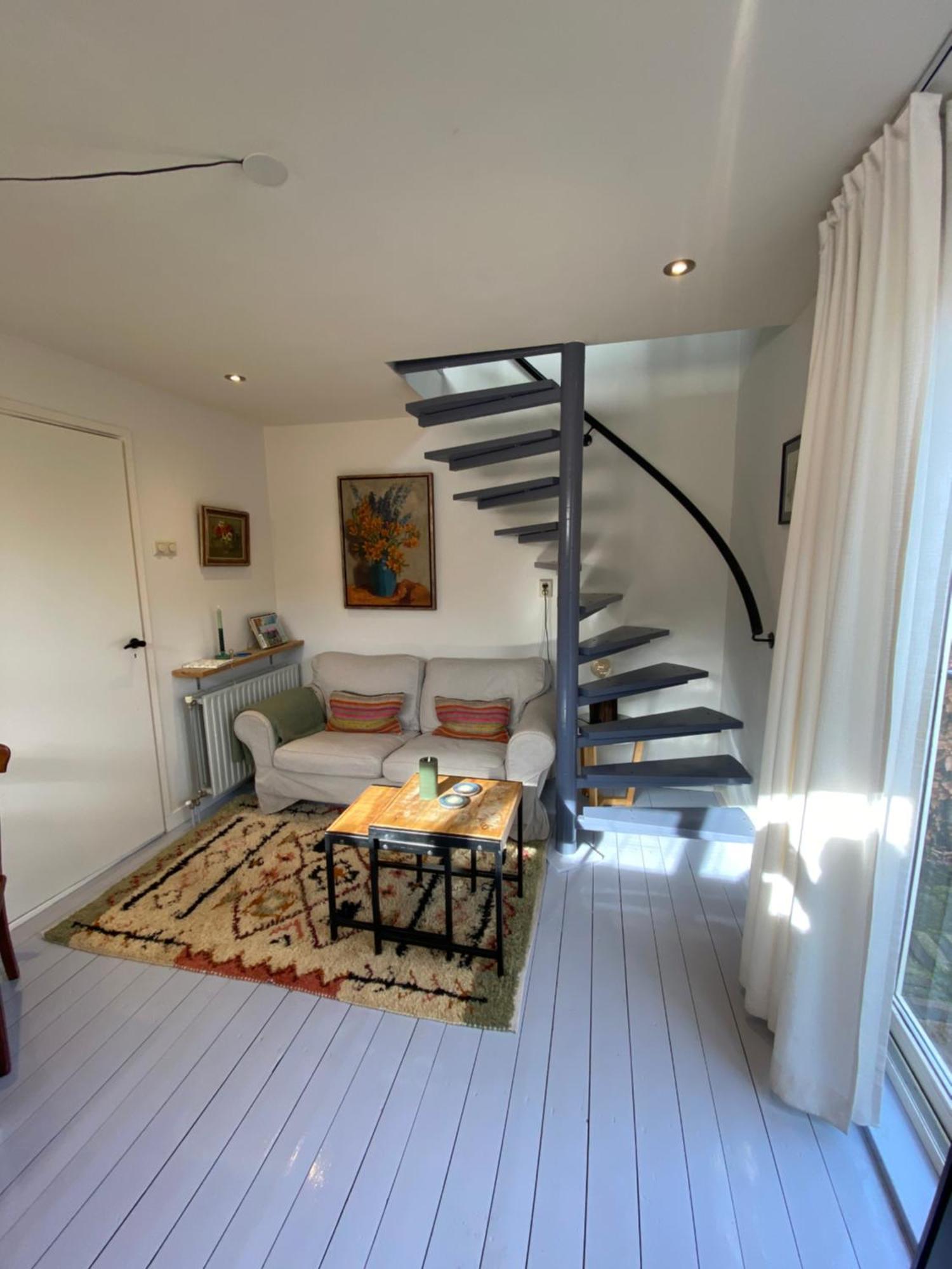 Tiny House De Oude Berg Villa Bergen Bagian luar foto