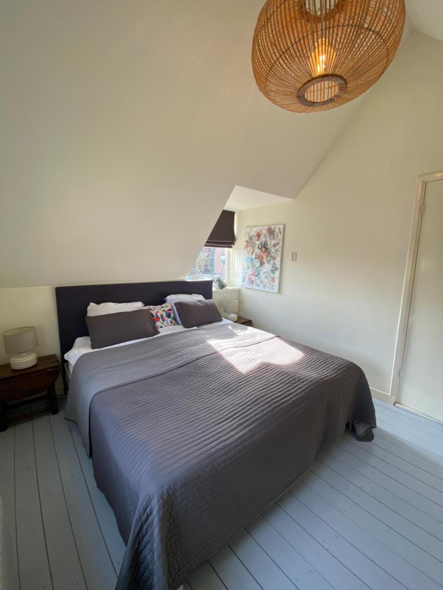Tiny House De Oude Berg Villa Bergen Bagian luar foto