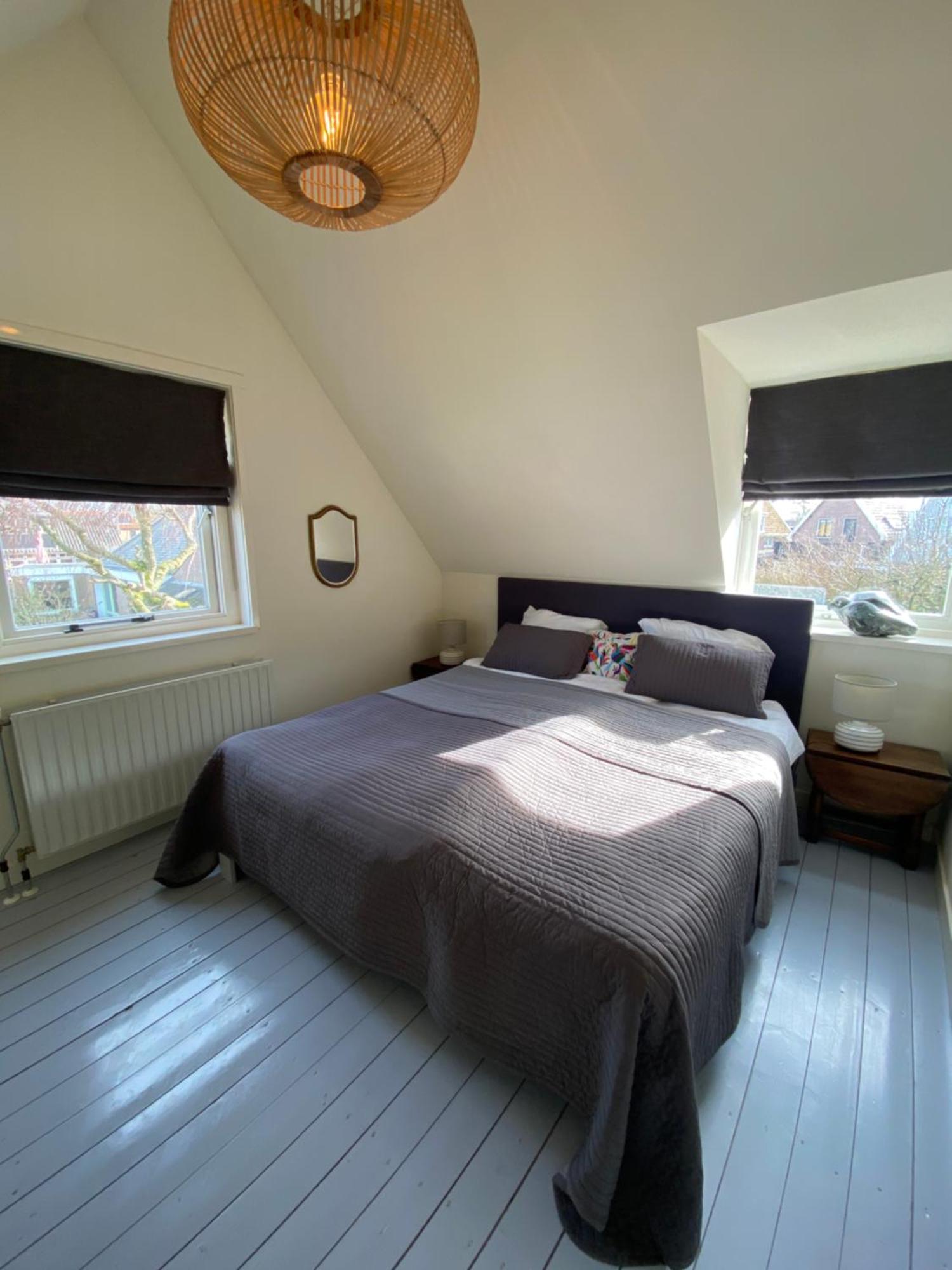Tiny House De Oude Berg Villa Bergen Bagian luar foto